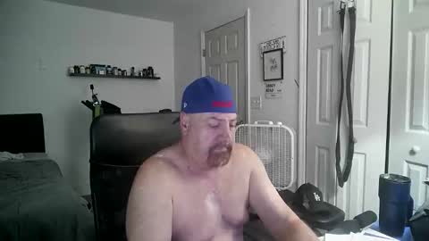 Snapshot of flaguy3233 chatting on September 2025 08:12:02 PM Florida guy online show from September 2025 08:12:02 PM
