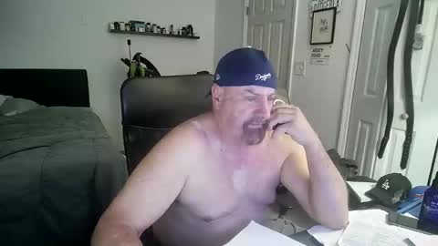 Snapshot of flaguy3233 chatting on October 2025 08:39:01 PM Florida guy online show from October 2025 08:39:01 PM