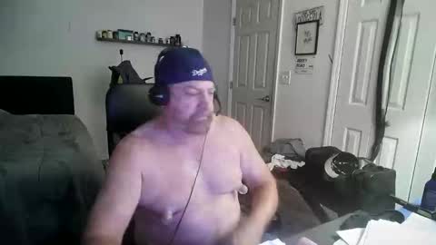 Snapshot of flaguy3233 chatting on October 2025 01:48:02 PM Florida guy online show from October 2025 01:48:02 PM