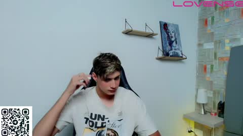 Snapshot of flaquito___ chatting on May 2026 08:28:01 PM Flaquito online show from May 2026 08:28:01 PM