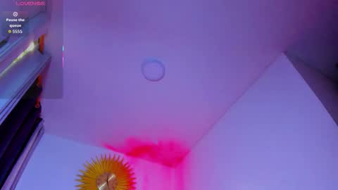 Flex Taylor  online show from December 2025 10:03:01 PM