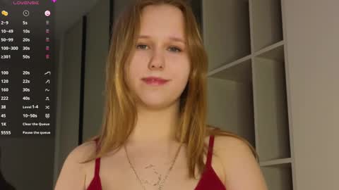 Doloras online show from March 2026 08:41:01 PM