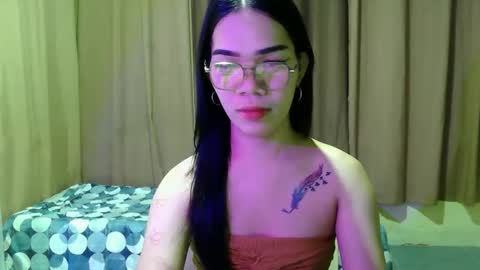 Snapshot of flirty_kendall chatting on November 2025 09:25:02 PM Kendall online show from November 2025 09:25:02 PM