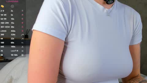 Emely  online show from March 2026 02:46:01 AM