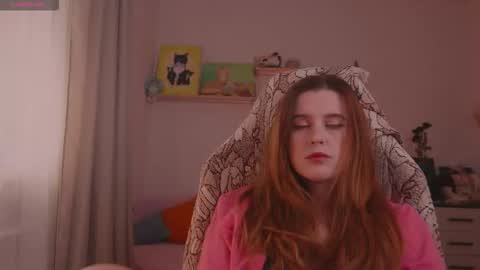 Eliza online show from November 2025 01:34:01 PM