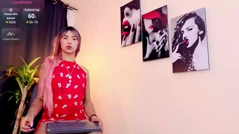 flor_gil online show from November 2025 04:03:02 AM