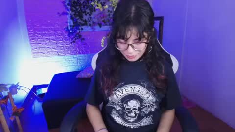 Snapshot of flora_blue chatting on September 2025 11:54:02 AM flora_blue online show from September 2025 11:54:02 AM
