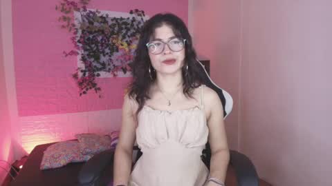 Snapshot of flora_blue chatting on September 2025 11:33:02 AM flora_blue online show from September 2025 11:33:02 AM