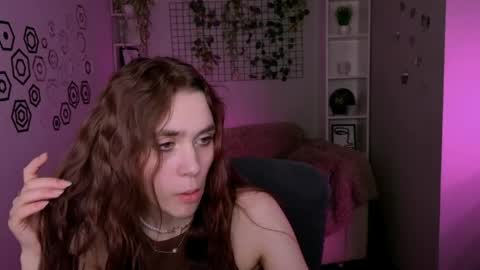 florence_barker online show from May 2026 11:26:02 AM