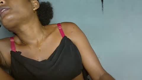 florencia011 online show from February 2025 11:13:01 PM