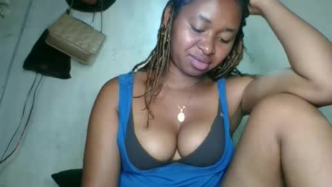 florencia011 online show from October 2025 07:37:02 PM