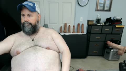 Snapshot of floridabearx chatting on June 2026 03:18:01 AM FloridaBear online show from June 2026 03:18:01 AM
