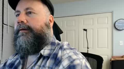 Snapshot of floridabearx chatting on August 2026 12:46:02 AM FloridaBear online show from August 2026 12:46:02 AM