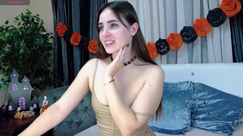 Snapshot of flouvet chatting on October 2025 10:38:02 AM Flouvet online show from October 2025 10:38:02 AM