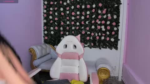 Snapshot of flower_dulce chatting on February 2025 09:28:01 PM Dulce online show from February 2025 09:28:01 PM