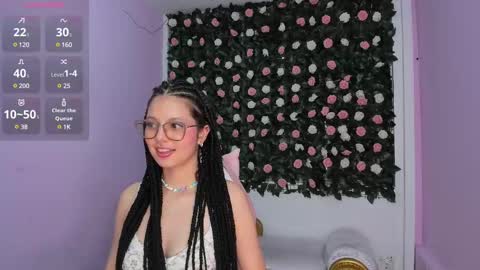 Snapshot of flower_dulce chatting on February 2025 12:30:01 AM Dulce online show from February 2025 12:30:01 AM