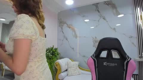 Snapshot of flower_dulce chatting on September 2025 10:48:02 AM Dulce online show from September 2025 10:48:02 AM