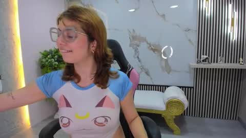 Snapshot of flower_dulce chatting on September 2025 10:37:01 AM Dulce online show from September 2025 10:37:01 AM
