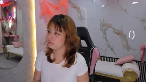 Snapshot of flower_dulce chatting on October 2025 12:16:02 PM Dulce online show from October 2025 12:16:02 PM