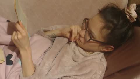 say meow and send tip  online show from February 2026 12:56:02 AM