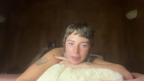 Flowergirl online show from December 2024 03:50:02 AM