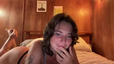 Flowergirl online show from November 2025 04:22:01 AM