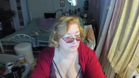 Snapshot of flowerlover8 chatting on April 2026 02:15:02 AM Flowerlower online show from April 2026 02:15:02 AM