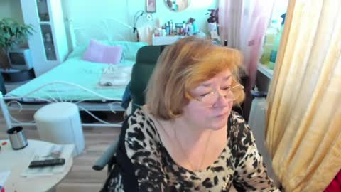 Snapshot of flowerlover8 chatting on May 2026 05:57:02 AM Flowerlower online show from May 2026 05:57:02 AM