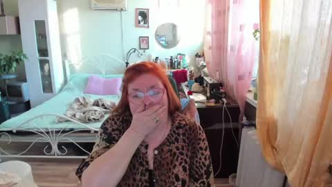 Snapshot of flowerlover8 chatting on May 2026 05:01:01 PM Flowerlower online show from May 2026 05:01:01 PM