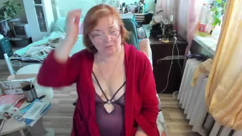 Snapshot of flowerlover8 chatting on May 2026 03:57:01 AM Flowerlower online show from May 2026 03:57:01 AM