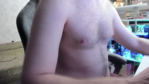 fluffycat  online show from October 2025 03:31:01 PM