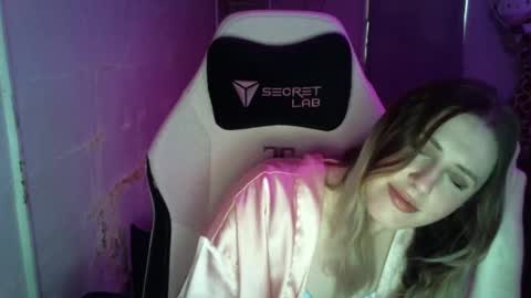 Flux online show from November 2025 02:39:02 PM