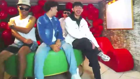 flyckers online show from March 2025 09:18:02 PM