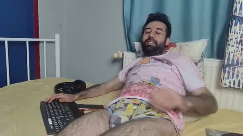 Snapshot of flydirty chatting on September 2025 02:05:02 AM FlyDirty online show from September 2025 02:05:02 AM