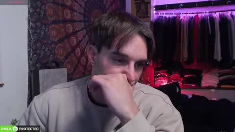 Folleti online show from November 2025 11:04:01 PM