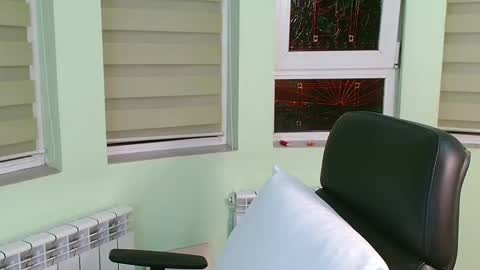 independent model online show from December 2024 07:10:01 PM