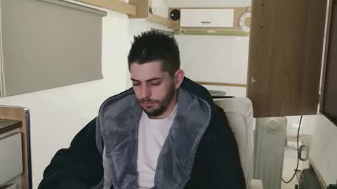 independent model online show from February 2026 07:41:01 PM