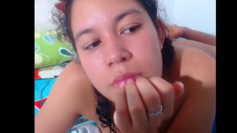 emely and felix online show from February 2025 12:00:02 AM