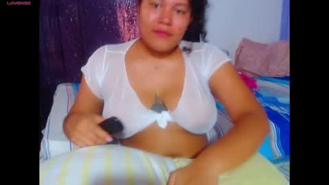 emely and felix online show from October 2025 03:40:01 PM