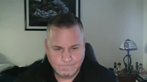 Snapshot of foreplayman22 chatting on December 2024 10:40:02 PM foreplayman22 online show from December 2024 10:40:02 PM