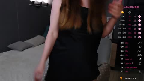 Snapshot of foreversmileme chatting on May 2026 03:41:02 PM Julia online show from May 2026 03:41:02 PM