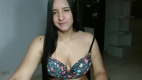 katalina online show from February 2025 08:56:01 PM