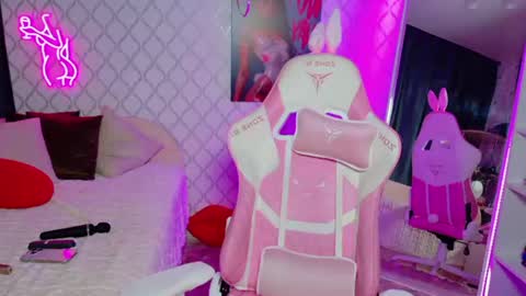 Snapshot of foryoureyesonly__ chatting on July 2026 01:58:33 AM Lily online show from July 2026 01:58:33 AM