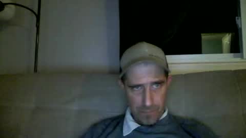 fouraide42 online show from December 2024 11:00:01 AM