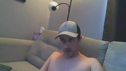 fouraide42 online show from February 2025 12:48:01 PM