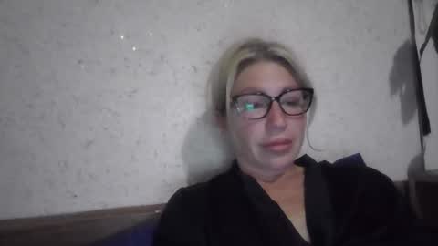 Snapshot of fox_red_lady7 chatting on June 2026 08:25:02 PM fox_red_lady7 online show from June 2026 08:25:02 PM