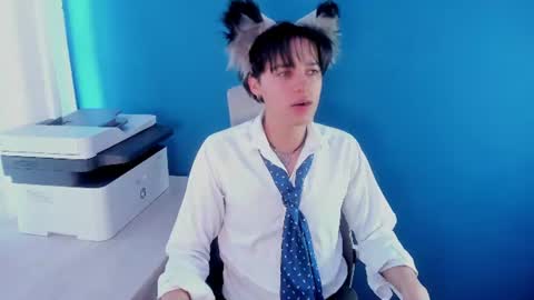 .  FOX WHITE .  online show from July 2026 06:17:02 PM