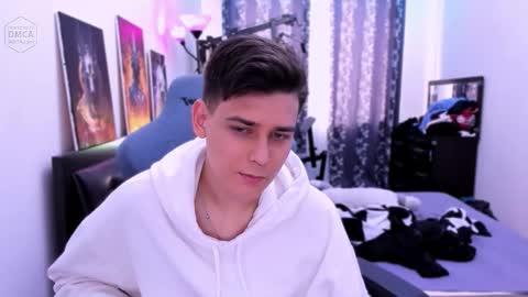 Foxicfu online show from September 2025 10:18:01 AM