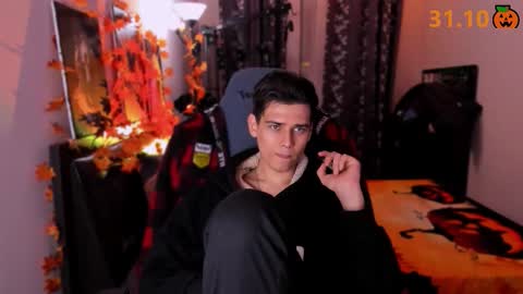 Foxicfu online show from October 2025 01:18:02 PM