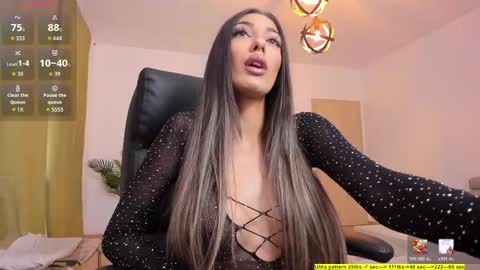 Snapshot of foxx_giirl chatting on May 2026 04:36:02 PM Foxx online show from May 2026 04:36:02 PM